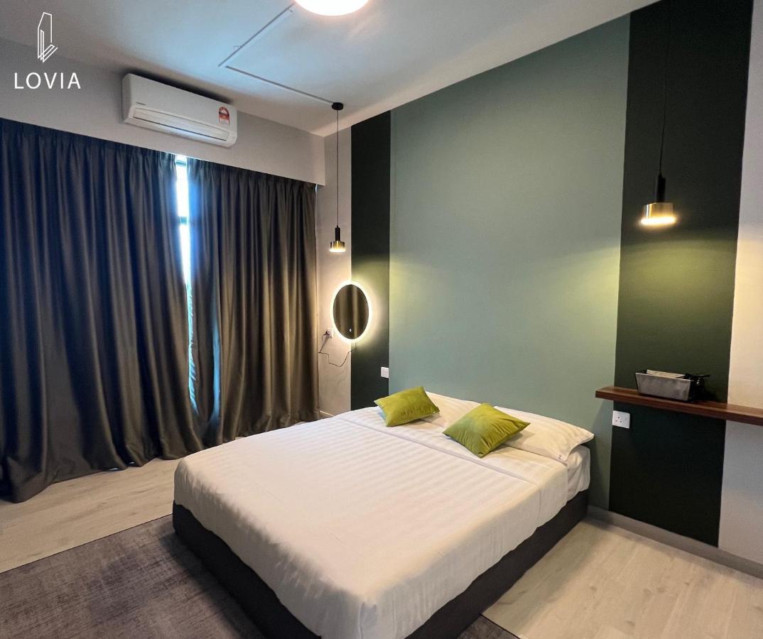 Jesselton Quay Kk Sea View Or View By Lovia *
